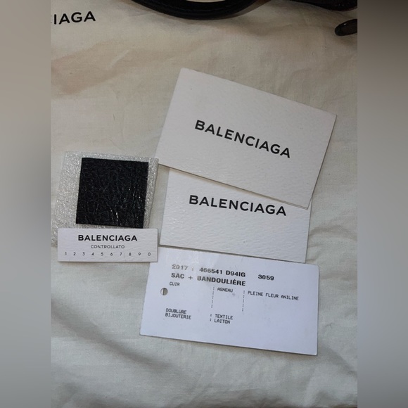 BALENCIAGA Leather Blanket Square Bag - Picture 16 of 16